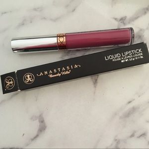 Anastasia Beverly Hills Liquid Lipstick Catnip